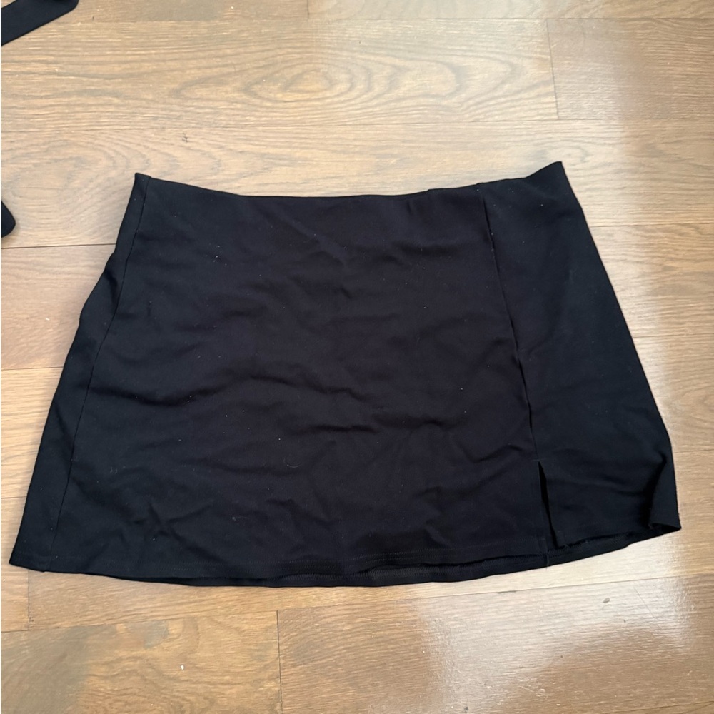 American Eagle Black Stretchy mini skort